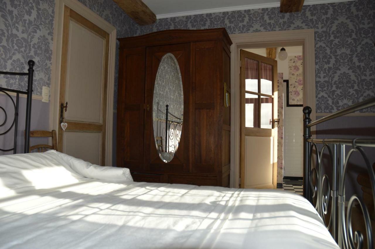 Aux 4 Saules De 4 Wilgen Bed & Breakfast Modave Exterior photo